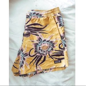 patterned women’s patagonia shorts